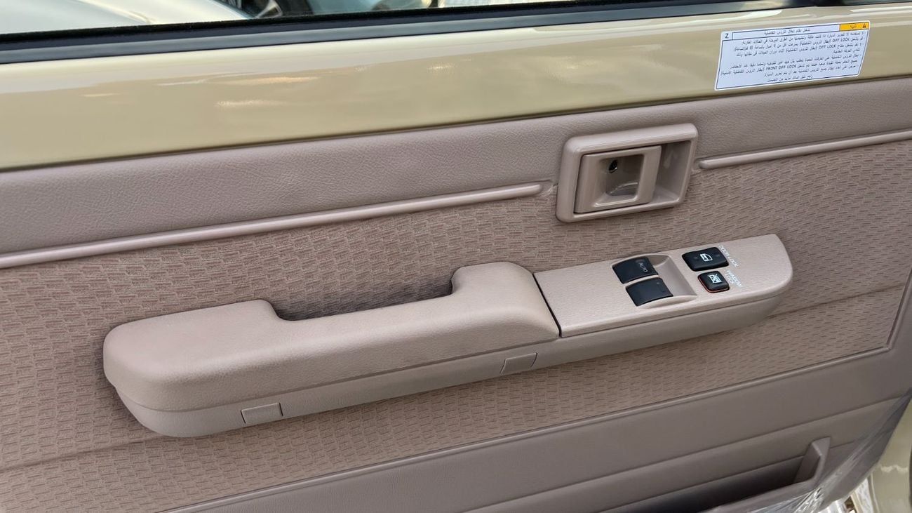 تويوتا لاند كروزر بيك آب SC 4.0L