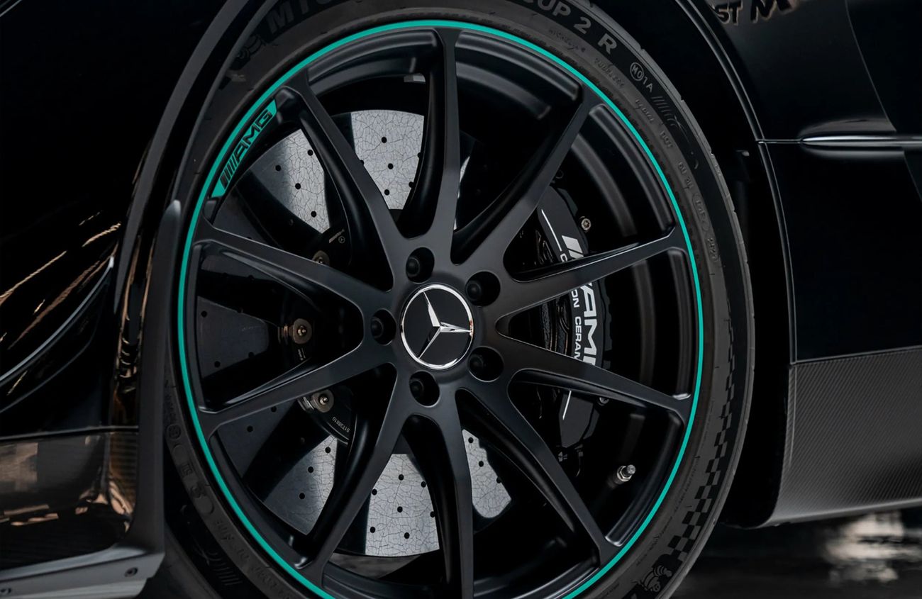 Mercedes-Benz AMG GT 4.0L V-8 Bi-Turbo Engine