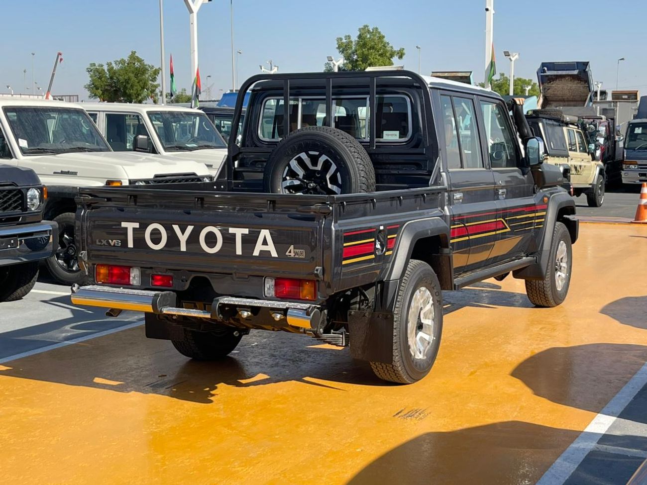 Toyota Land Cruiser Pick Up Std 4.0L Double Cab Utility AWD Toyota LC DC AT PETROL 2025 4.0L Full GREY