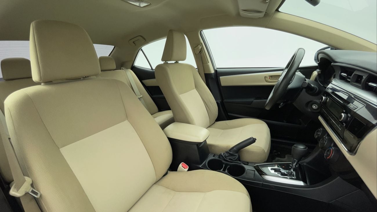 تويوتا كورولا SE 2 | بدون دفعة مقدمة | اختبار قيادة مجاني للمنزل