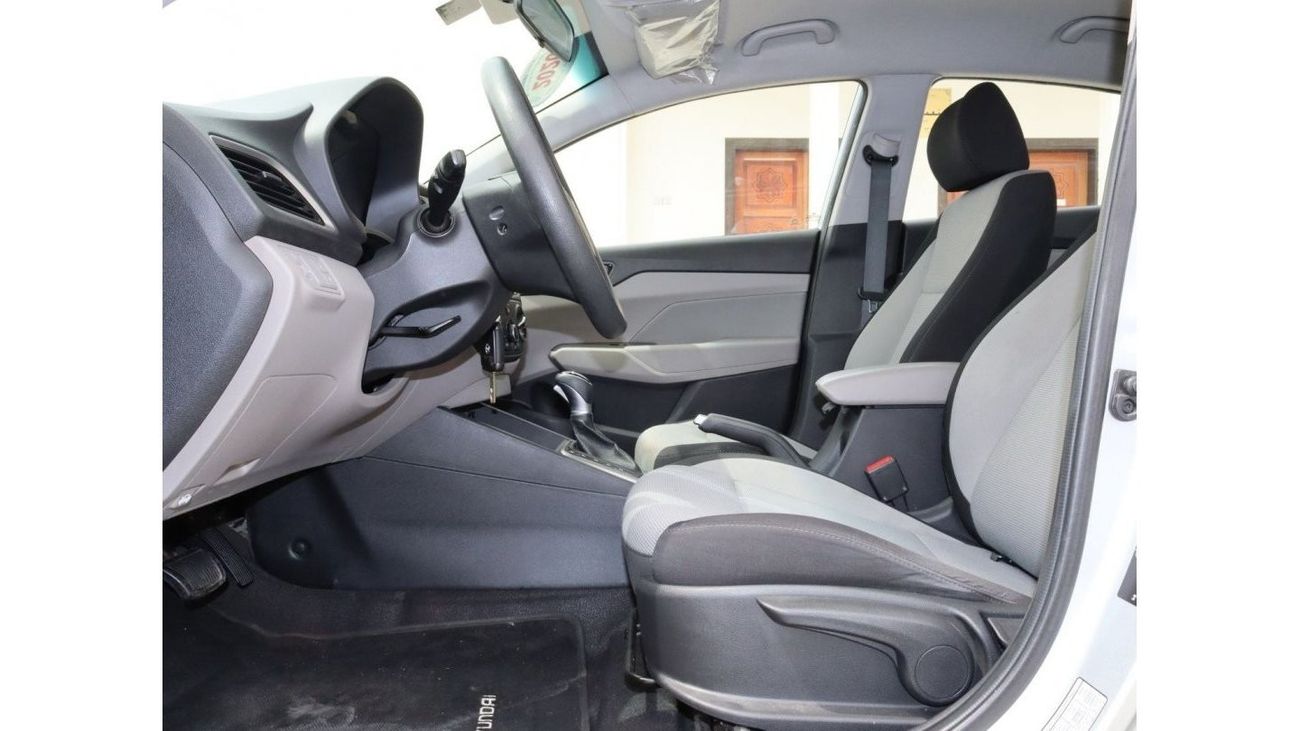 Hyundai Accent Base Hyundai Accent 2020 GCC in excellent condition without accidents