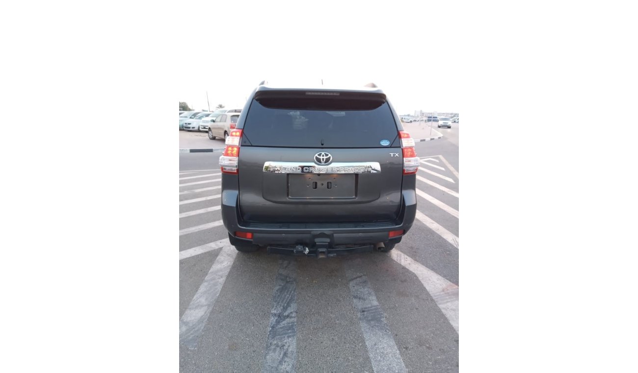 تويوتا برادو TOYOTA PRADO GREY COLOUR MODEL 2016 GOOD CONDITION ONLY FOR EXPORT