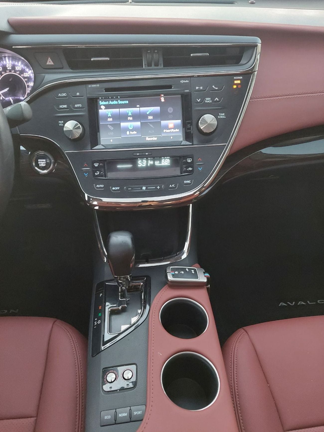 تويوتا افالون XLE Touring 3.5L