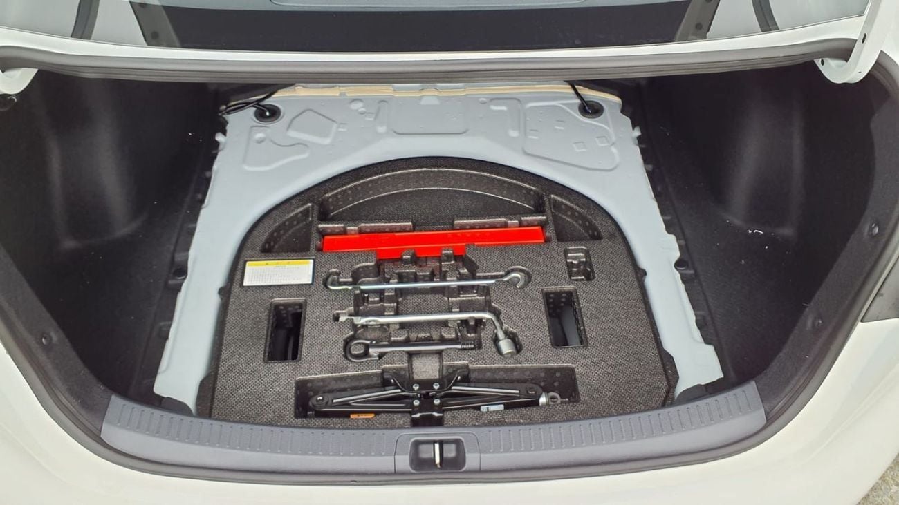 Toyota Levin Intelligent Dual-Engine – 1.8L Hybrid – 2024