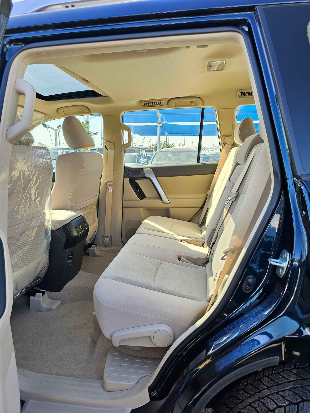 Toyota Prado TXL, 2.7L PETROL, SUNROOF, AUTO A/C, LED LIGHTS, DVD + CAMERA  (CODE # P27TXLDV3)