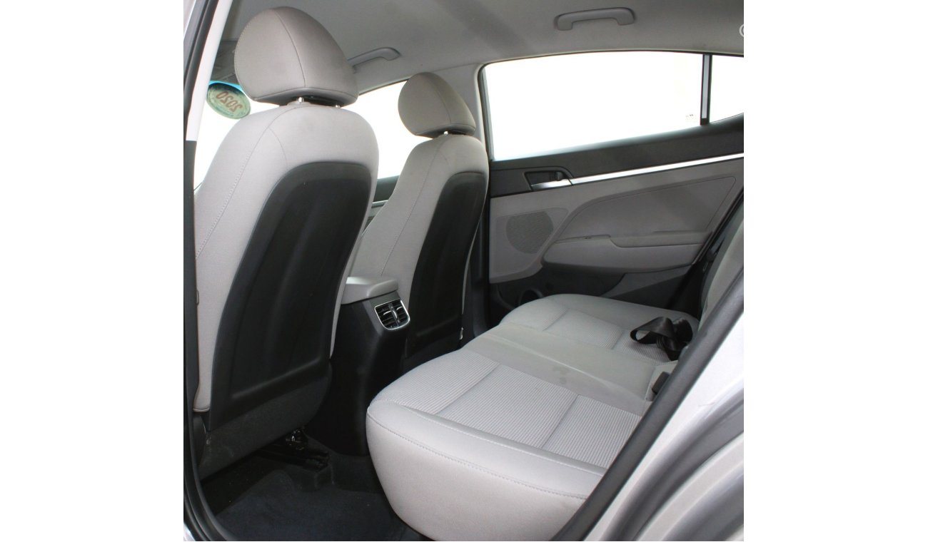 هيونداي إلانترا هيونداى النترا 2020 خليجي فضي بحالة ممتازة بدون حوادث