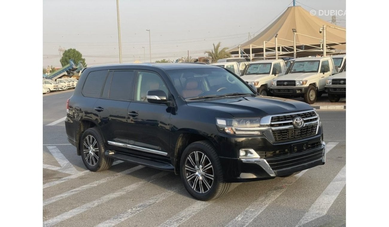 Toyota Land Cruiser 2017 Toyota Land Cruiser GXR V6 4.0L - 2021 Modification / SPECIAL PRICE /.