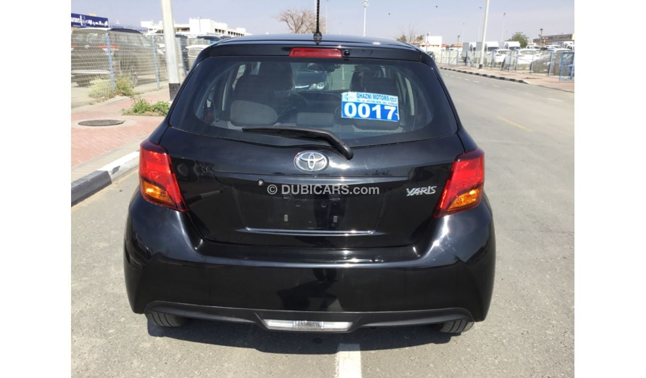 تويوتا يارس TOYOTA YARIS 2017 BLACK