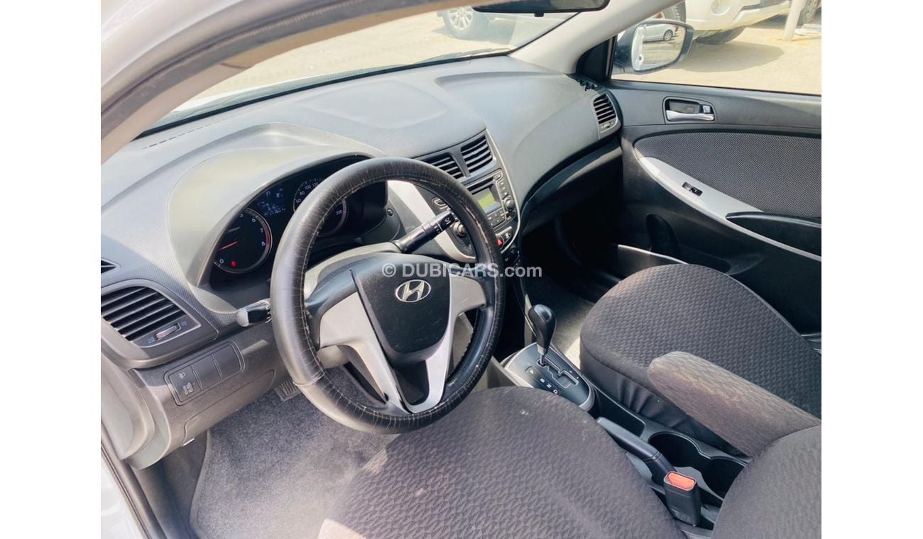 هيونداي أكسنت GL هيونداى اكسنت 2015 خليجي 1.6 بحاله ممتازه بدون حوادث