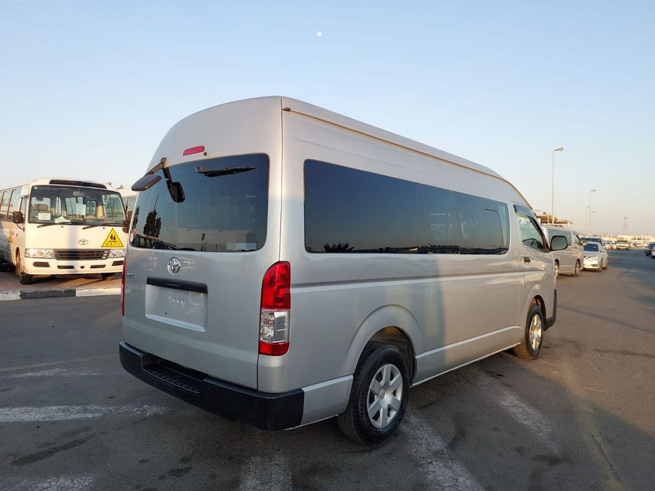 Toyota Hiace TOYOTA HIACE VAN RHD 2023 MODEL 2.8 L DIESEL AUTOMATIC(PM003751)