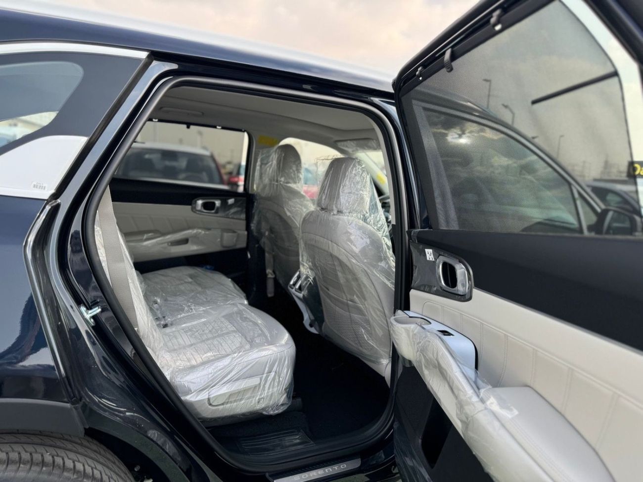 Kia Sorento KIA SORENTO 1.6L (HYBRID) DARK BLUE - 2025 MODEL -MID OPTION