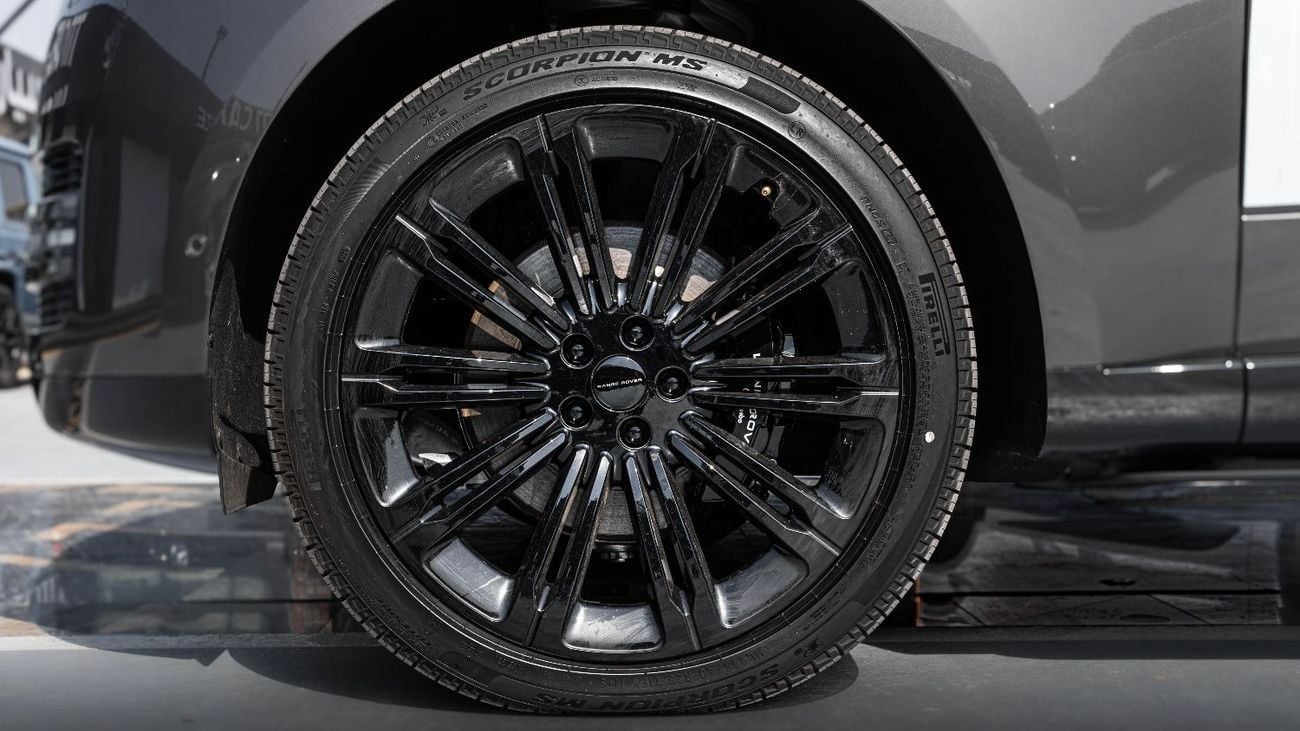 لاند روفر رينج روفر 2026 Range Rover HSE P400 | Charente Grey | 3.0L Mild-Hybrid | 400 PS | GCC Specs
