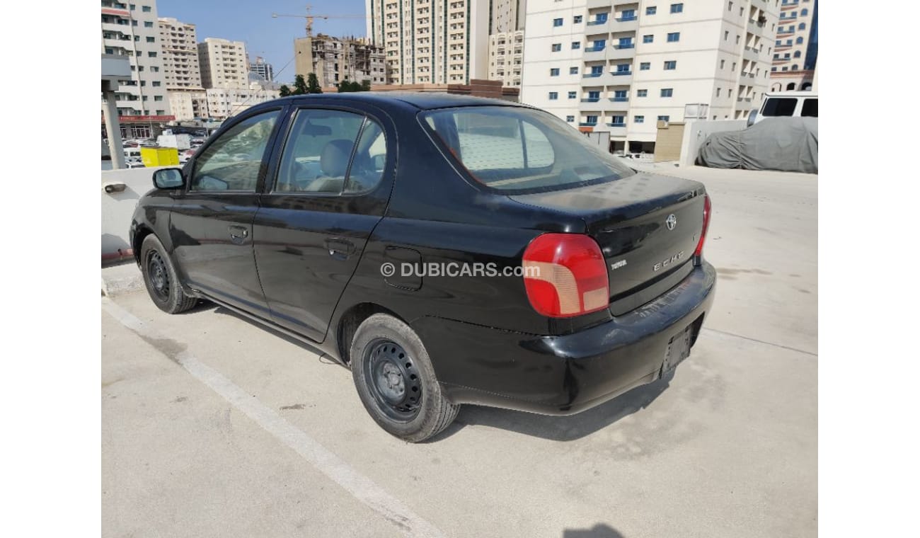 تويوتا ايكو 2001 model single owner use 2 keys available