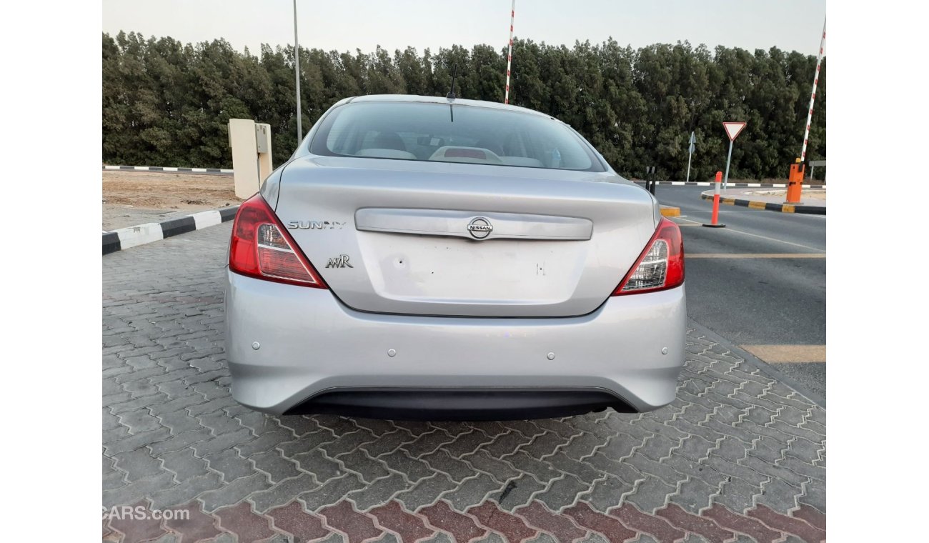 Nissan Sunny Nissan Sunny 2018 gcc very celen car Full automatic