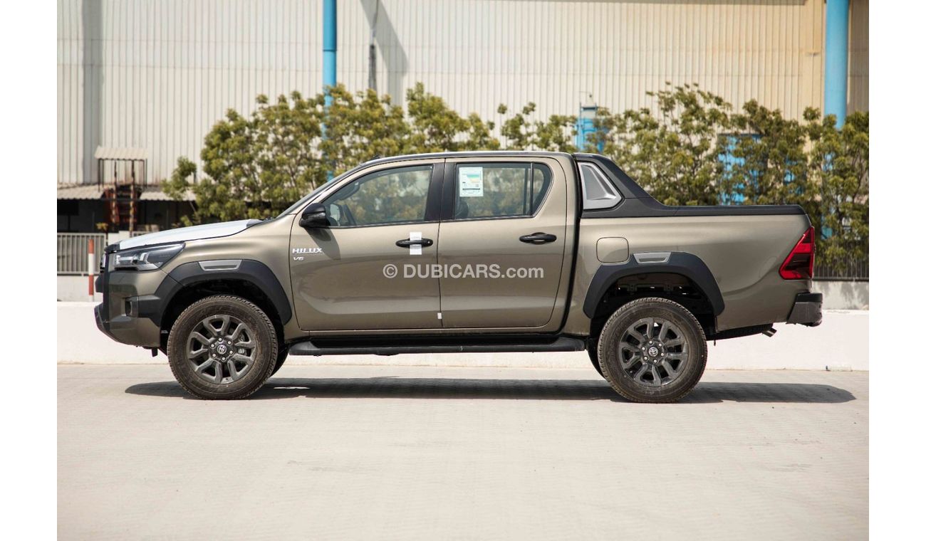 تويوتا هيلوكس Get 2023 Toyota Hilux 4x4 DC 4.0 AD HI SR5 P A/T - Export Only