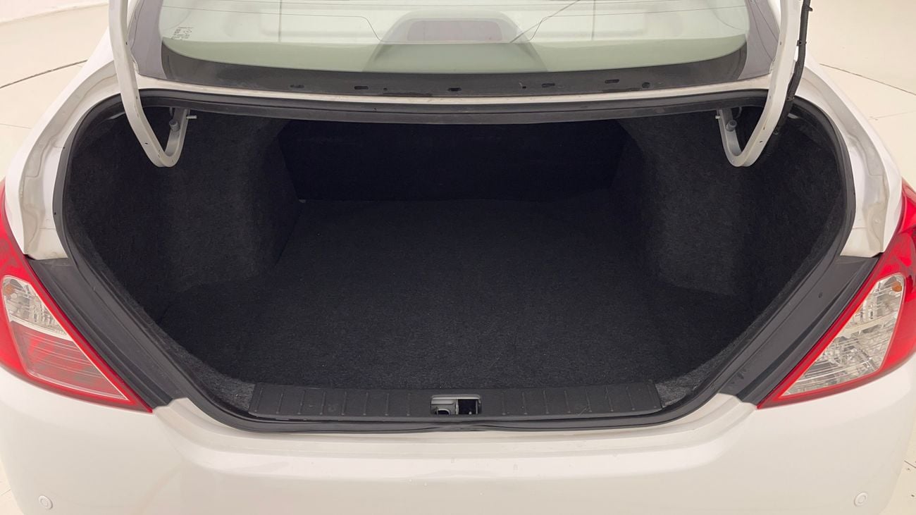 Nissan Sunny SV 1.5 | Zero Down Payment | Home Test Drive