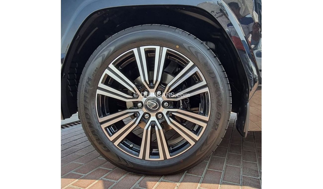 Lexus LX 600 Signature