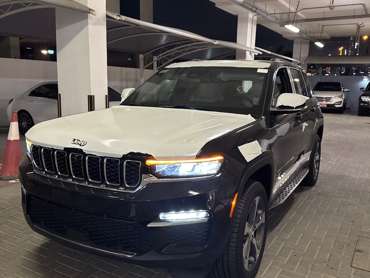 جيب جراند شيروكي