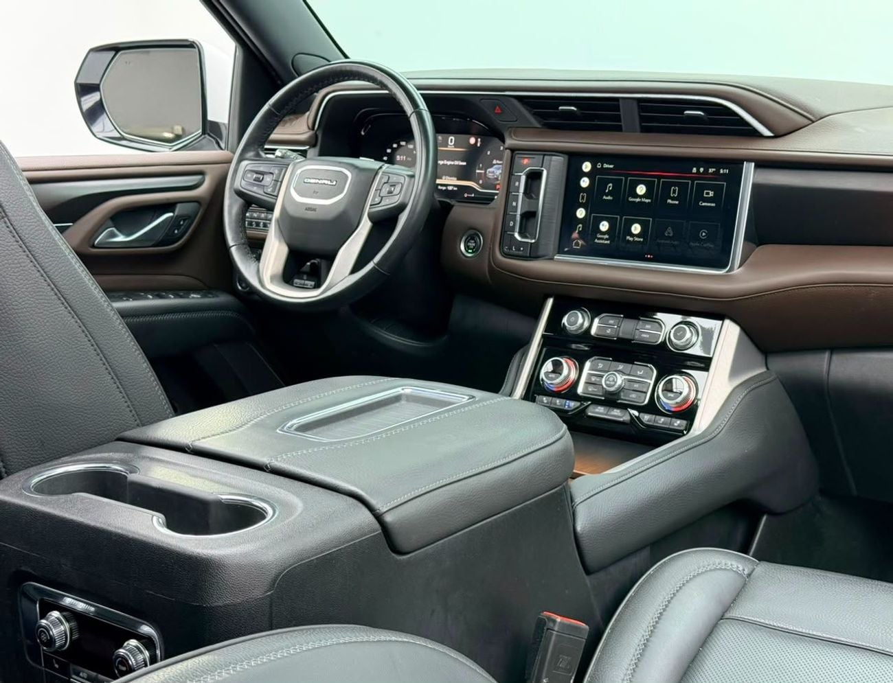 GMC Yukon 2022 GMC Yukon Denali, GMC Service History, 1 Year Warranty, Excellent Condition, GCC