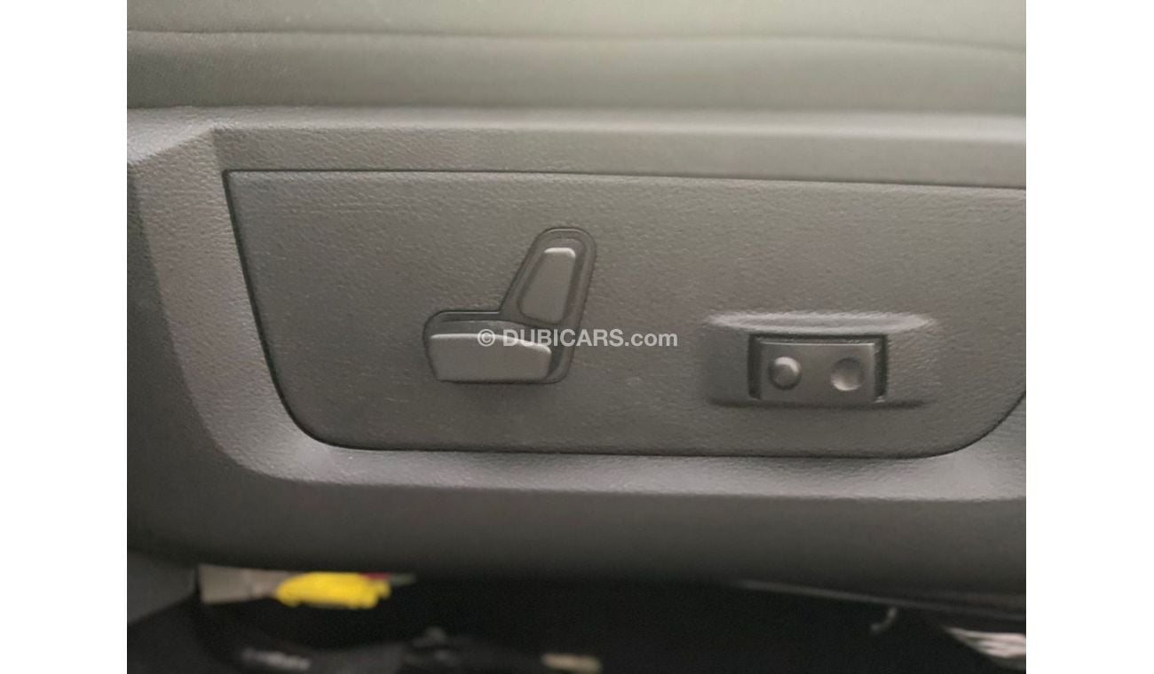 RAM 1500 Classic 1500  5.7 petrol hemi V 8 single cab model 2022