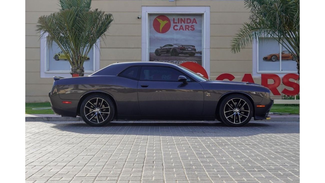 Dodge Challenger SRT 392 Dodge Challenger SRT8 392 Scat Pack Shaker 6.4L 485BHP 2016 GCC under Warranty with Flexible