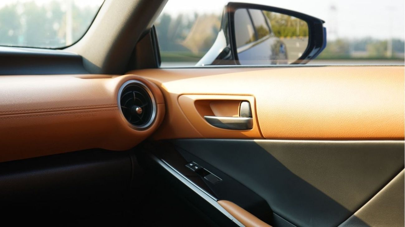 Lexus IS300 Excellence 2022  Lexus IS 350   5dr SEDAN ,  2.0L  4cyl  ,