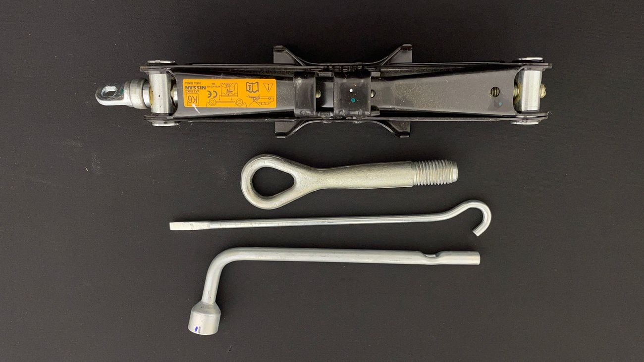 Nissan Sunny SV 1.5 | Zero Down Payment | Home Test Drive