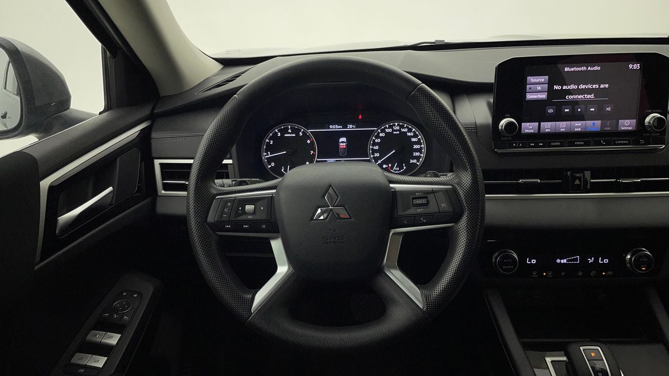 Mitsubishi Outlander GLX MID LINE 2.5 | Zero Down Payment | Home Test Drive