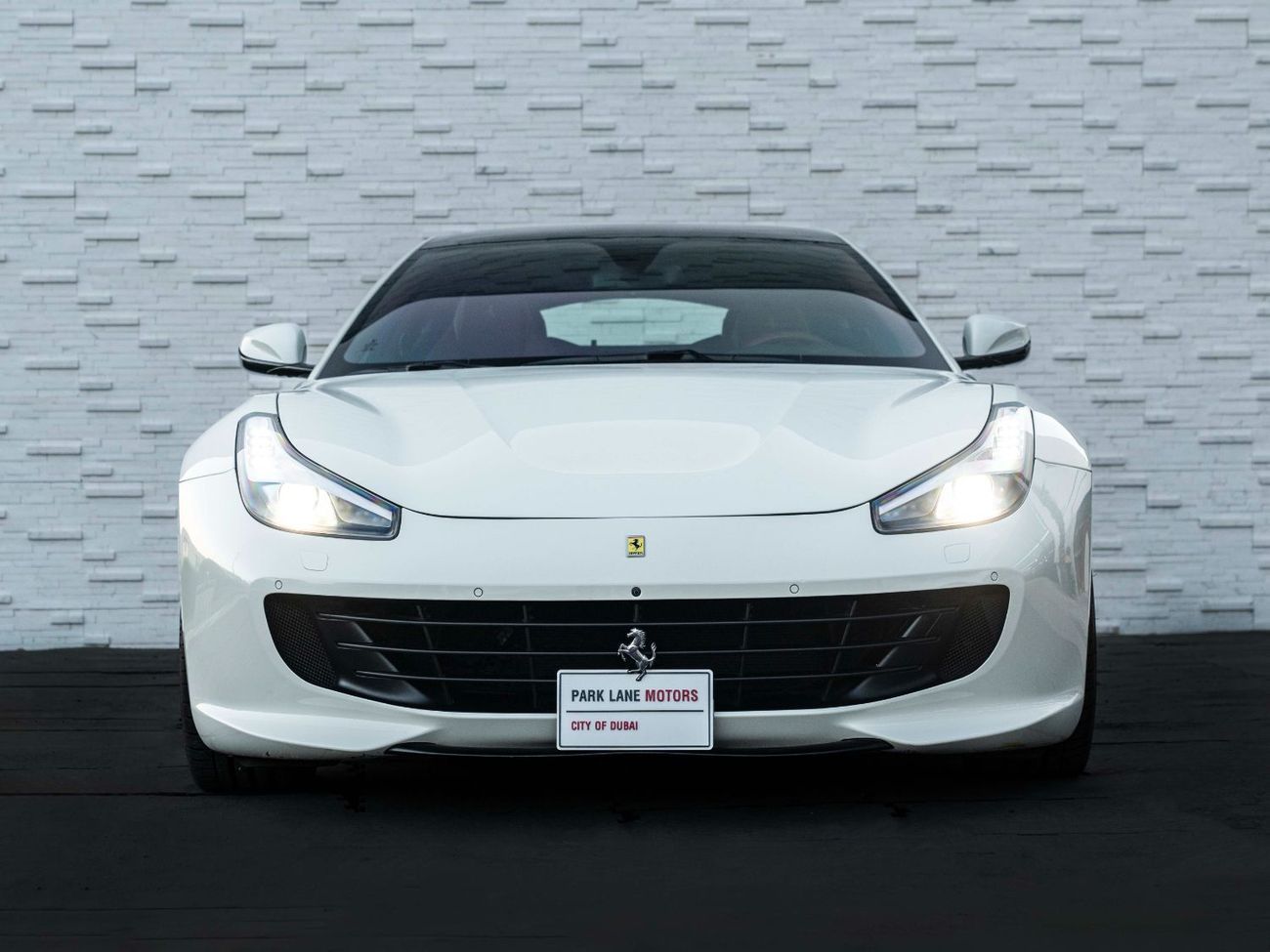 Ferrari GTC4 Lusso STANDARD
