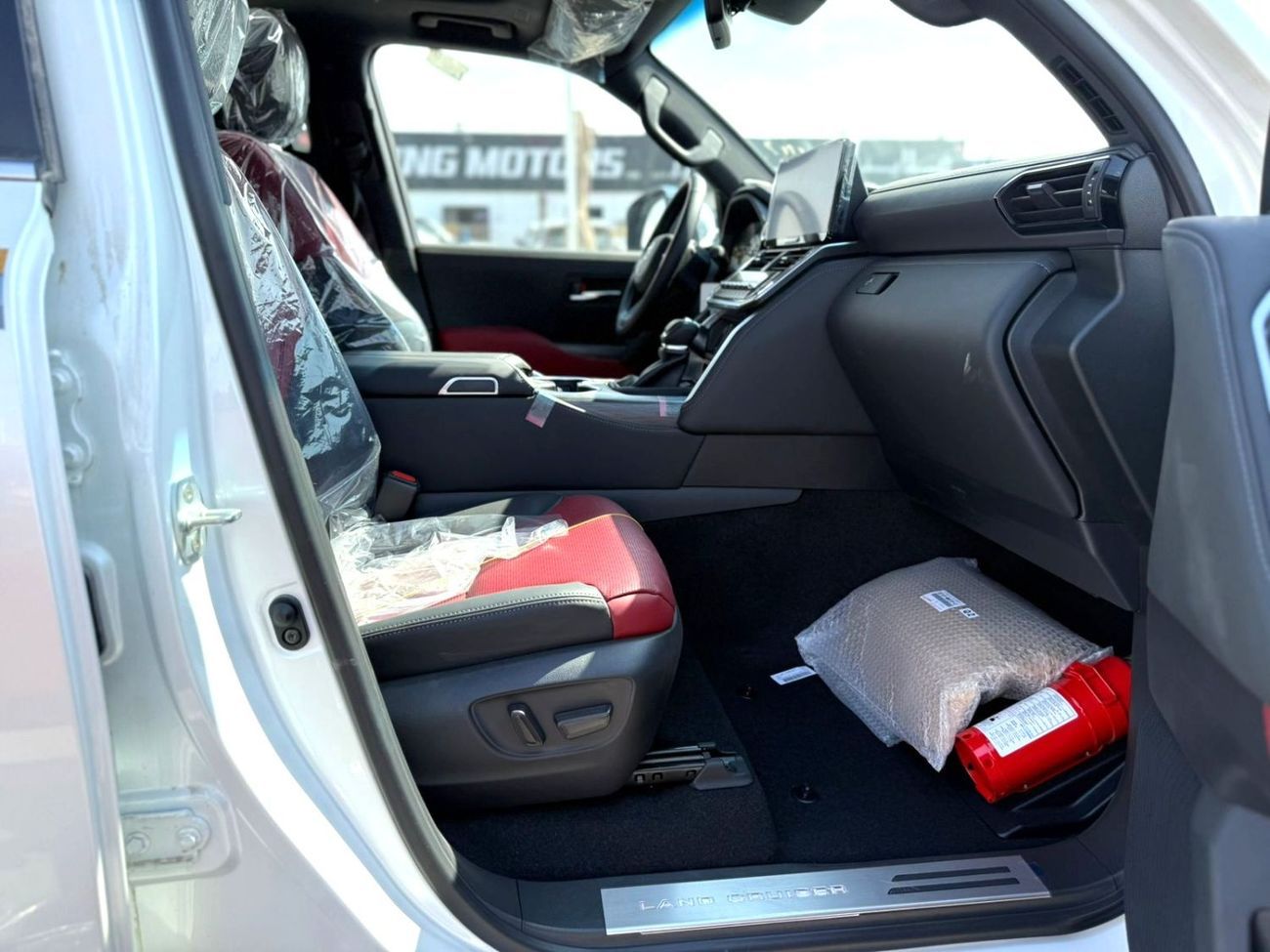 Toyota Land Cruiser VXR -Z 3.3L DIESEL TWIN TURBO 2025 MODEL