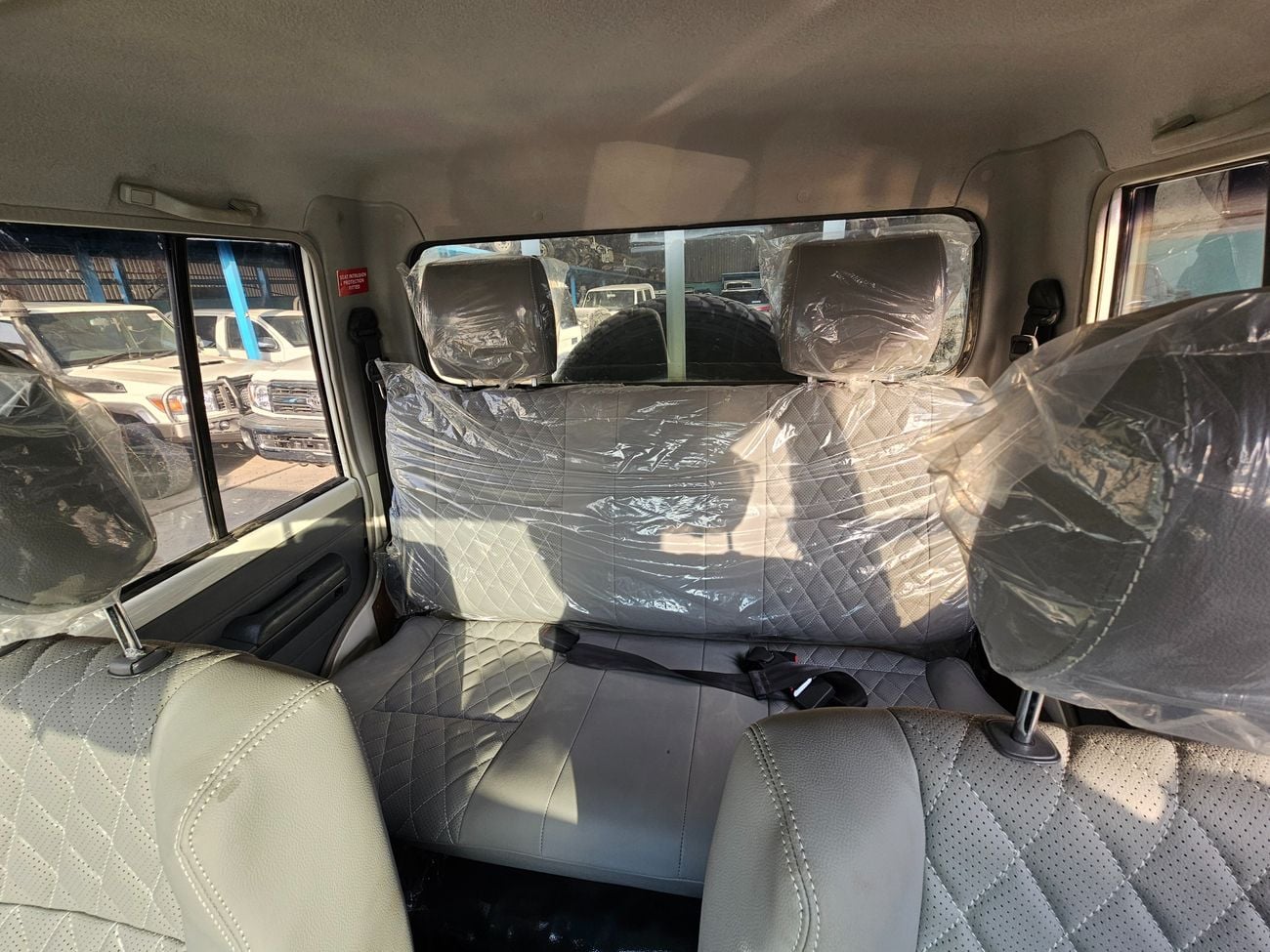 Toyota Land Cruiser Pickup 70 1hz diesel engine 4.2L V6