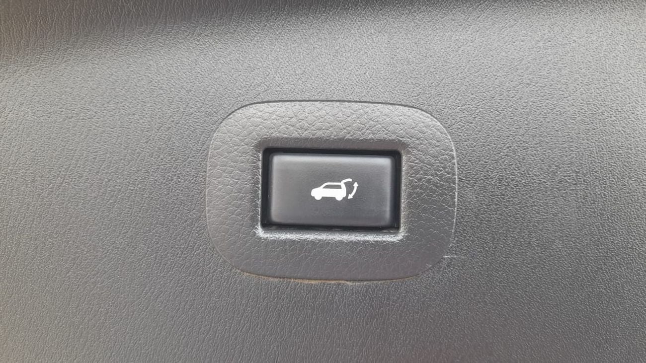 نيسان باترول Platinium 5.6cc V8 petrol Auto Right-Hand drive