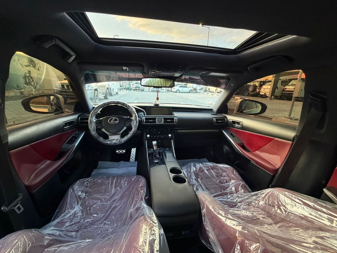 لكزس IS 350 فل كايت خارجي وداخلي مالك اول