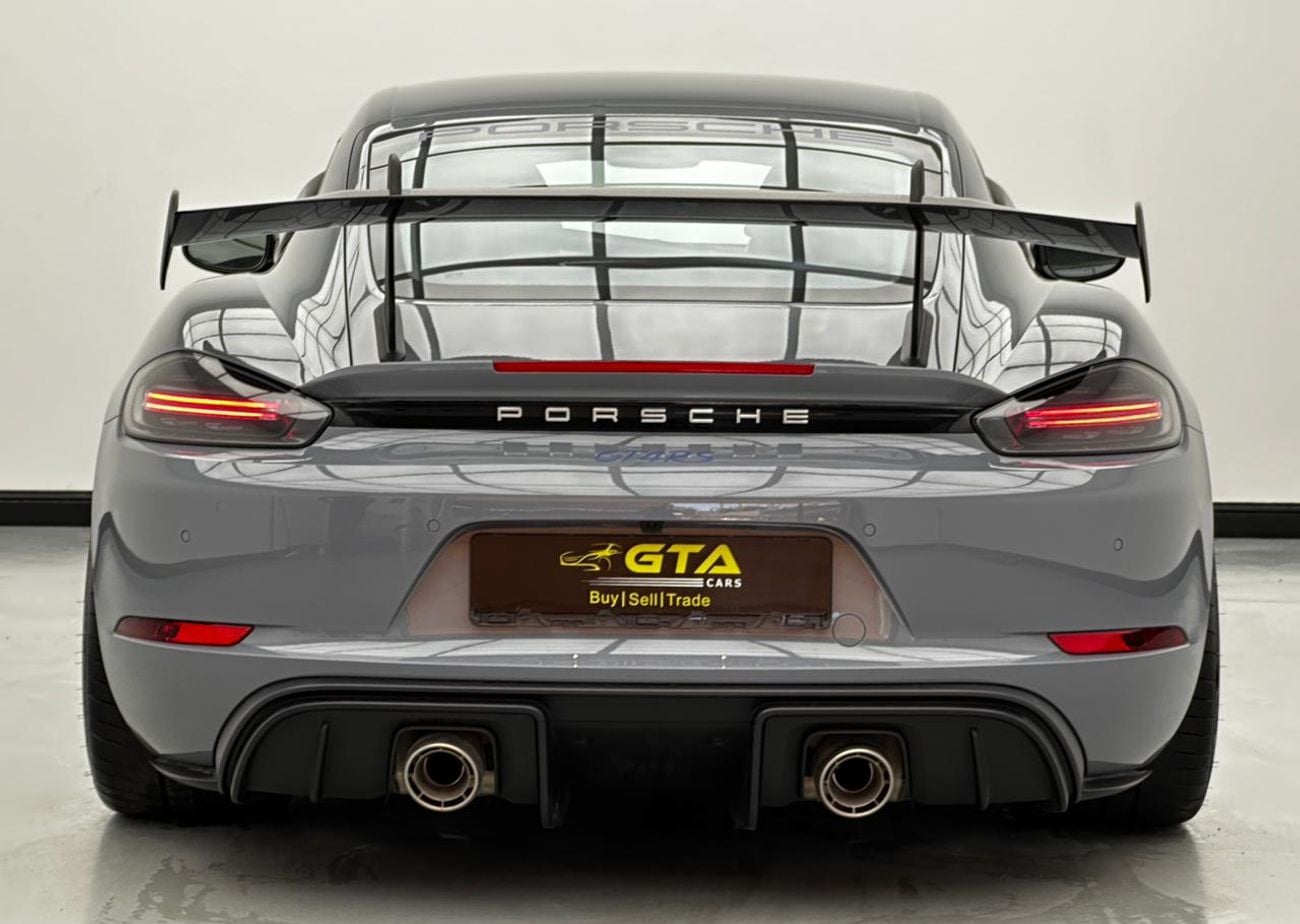 بورش كايمان 718 GT4 RS 2025 Porsche 718 Cayman GT4 RS Weissach Package, Feb/2027 Porsche Warranty, Excellent Condition, GCC