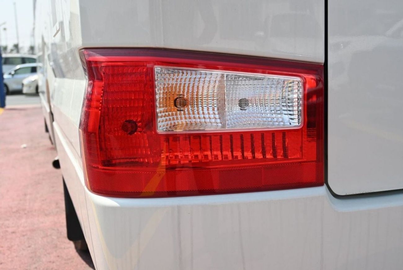 Toyota Coaster Toyota Coaster 4.2L Diesel, BUS, RWD, 2Doors Features: 23Seats, Manual Transmission, Auto Door Color