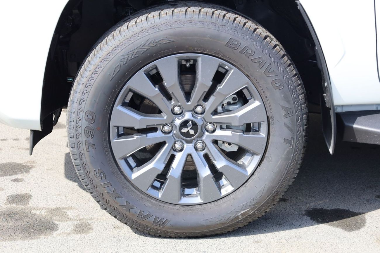Mitsubishi L200 DC SPORTERO 4WD 2.4L DIESEL AUTOMATIC TRANSMISSION ( FOR RE-EXPORT OUTSIDE GCC COUNTRIES)