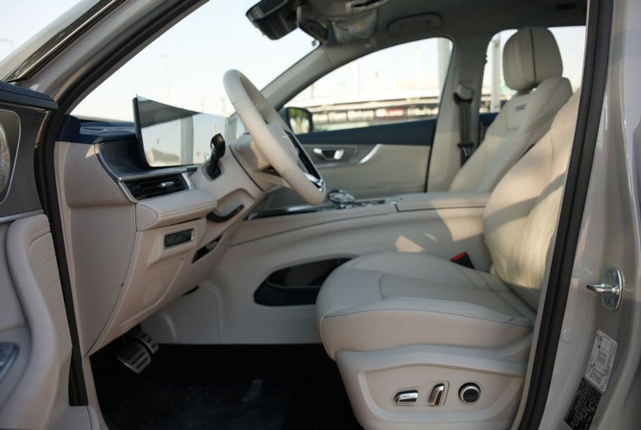 Chery Tiggo 8 Pro Max 2025 CHERY TIGGO 8 Pro Max 390T 2.0L SUV AWD Gray 0Km