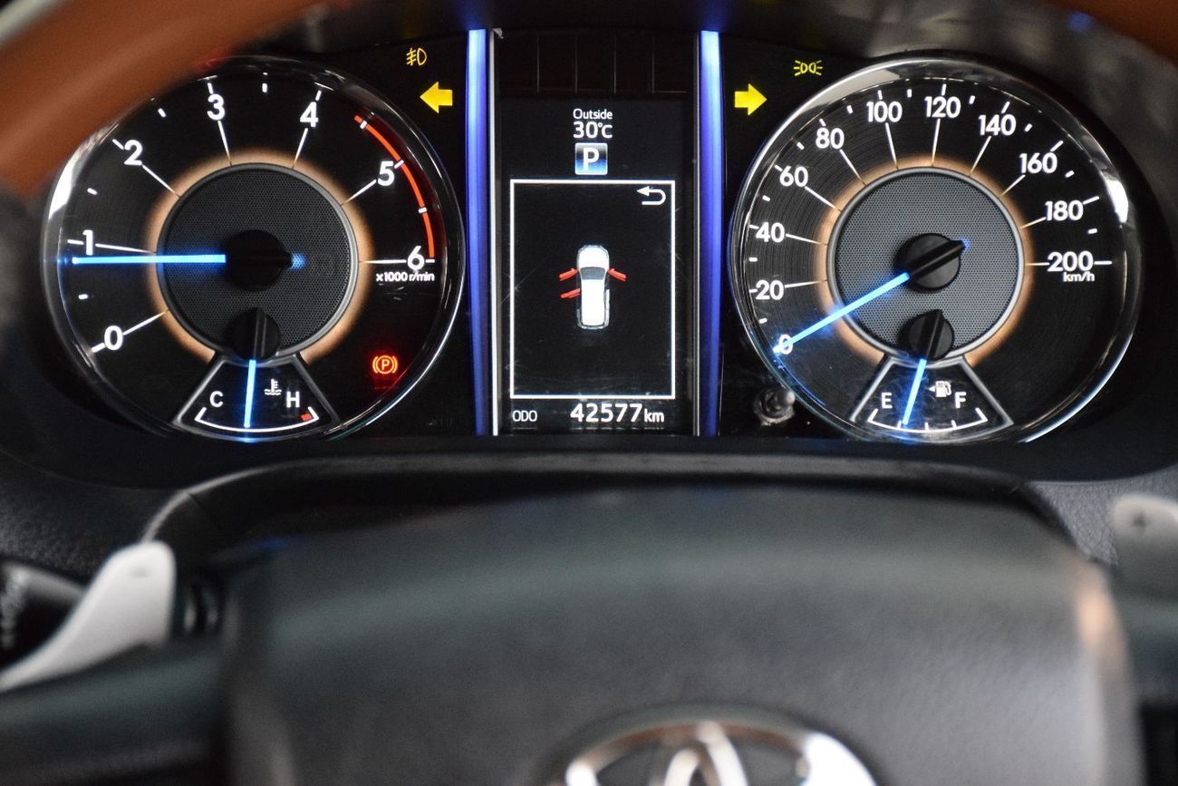 Toyota Fortuner 4X4 Diesel 2.8L (Right Hand)