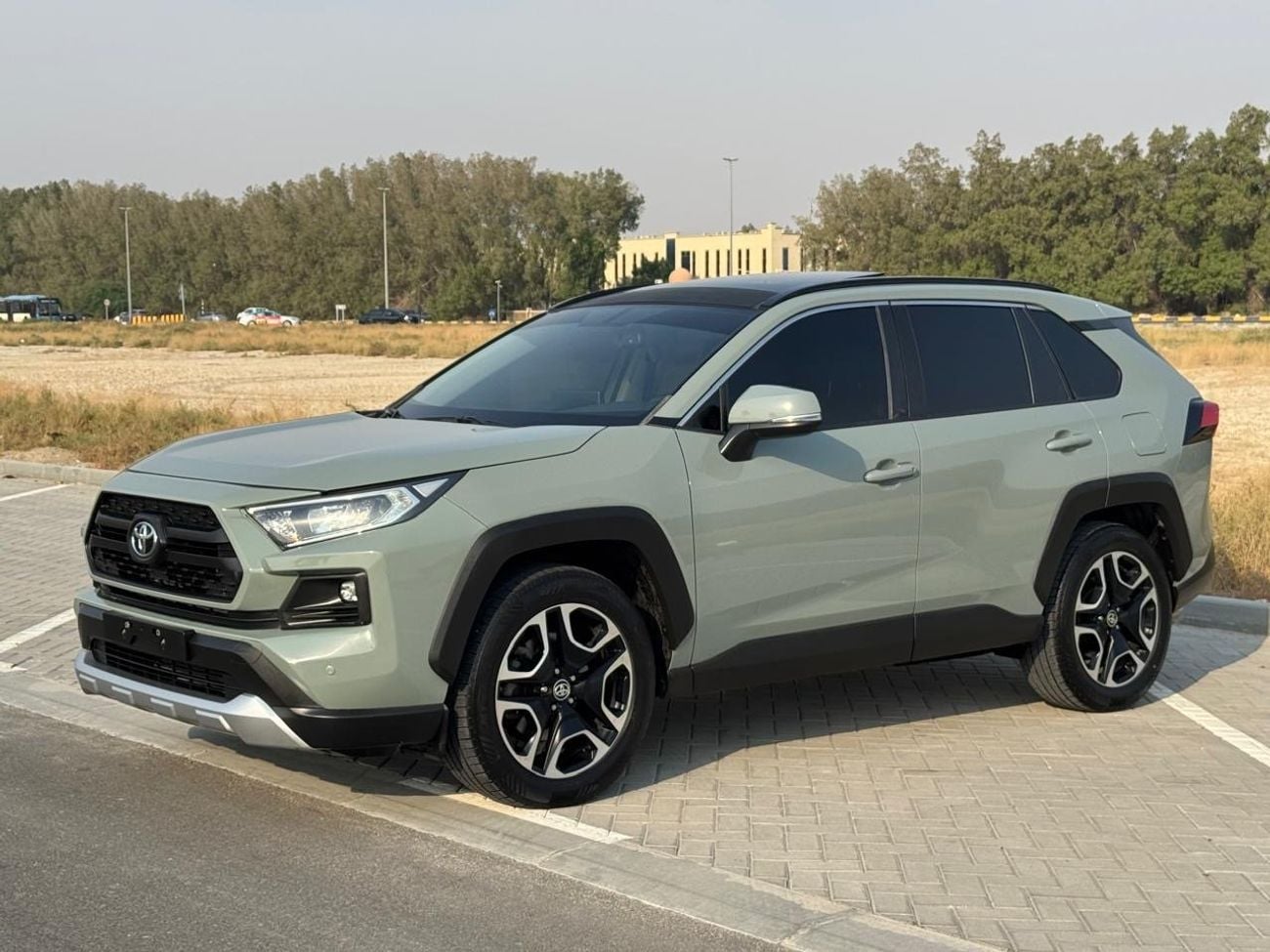 Toyota RAV4 ADVENTURE