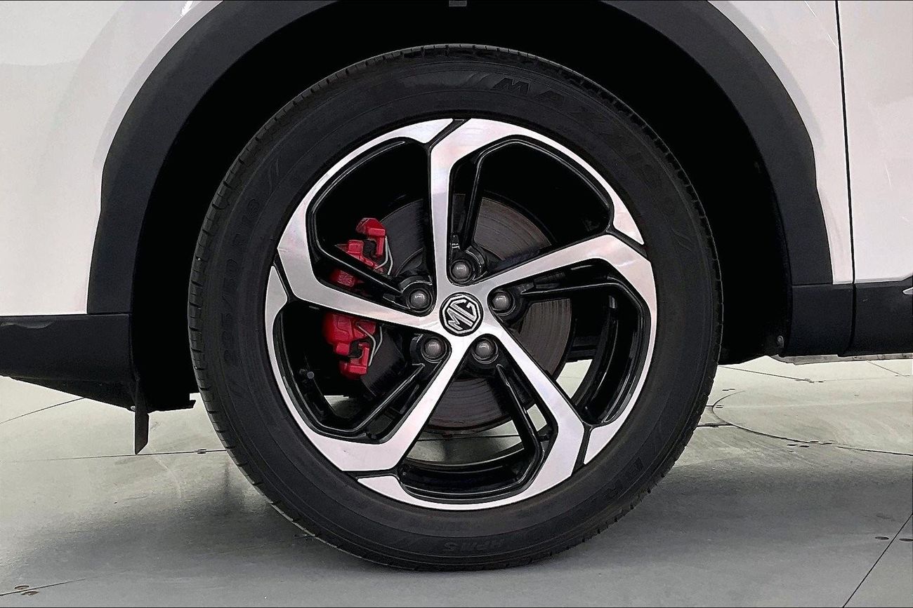 أم جي HS Trophy | ضمان مجاني لمدة عام | 0 دفعة أولى