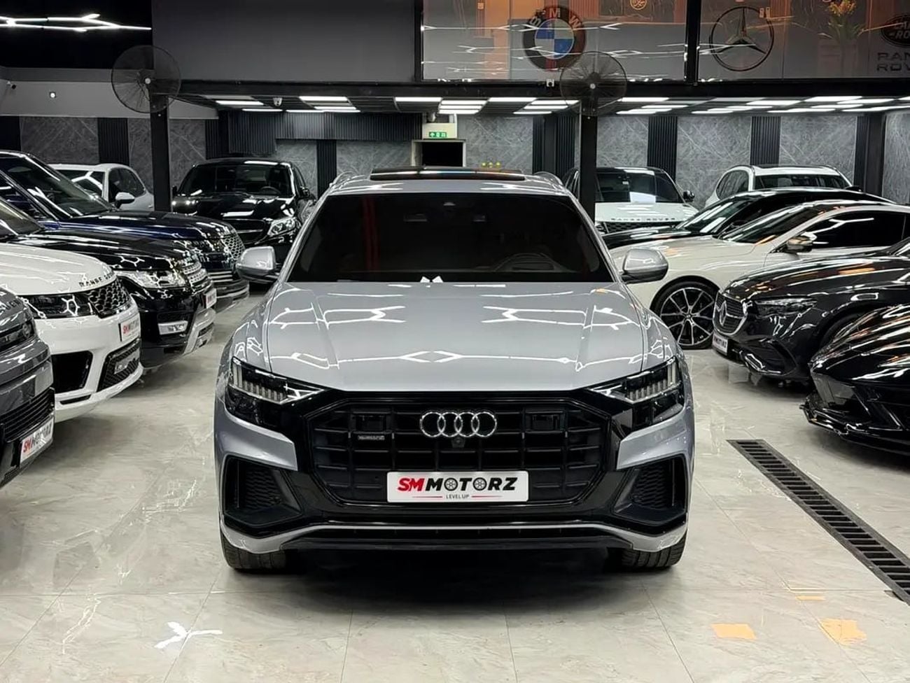 Audi Q8 55 TFSI S-LINE