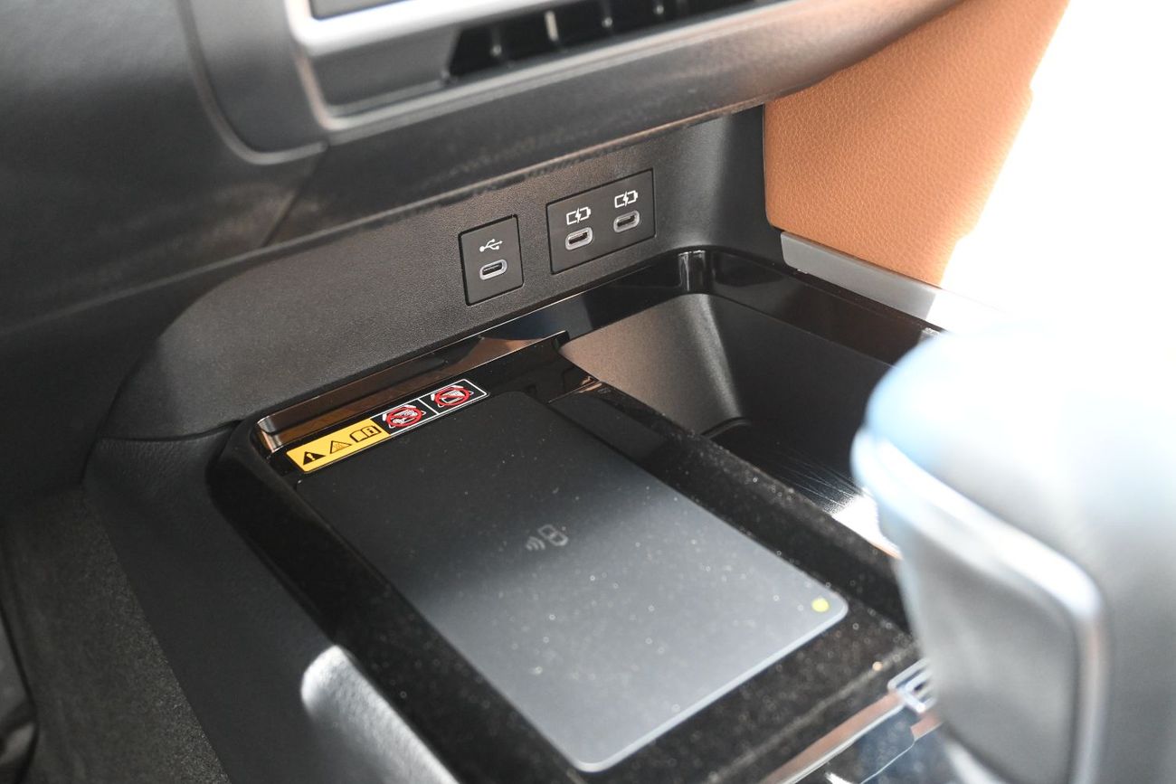 Toyota Camry Toyota Camry Lumiere 2.5L Hybrid GCC, Model 2026, Color Black