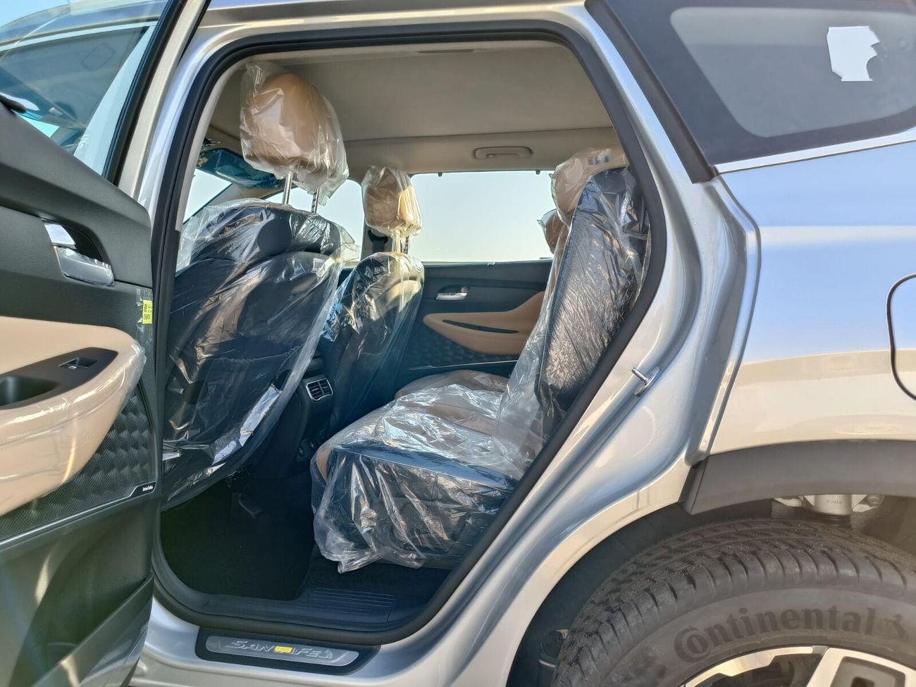 Hyundai Santa Fe /3.5L V6 Petrol 4WD/7 Seats/ FULL OPTION WITH Panoramic Roof (CODE#HSA35AF)