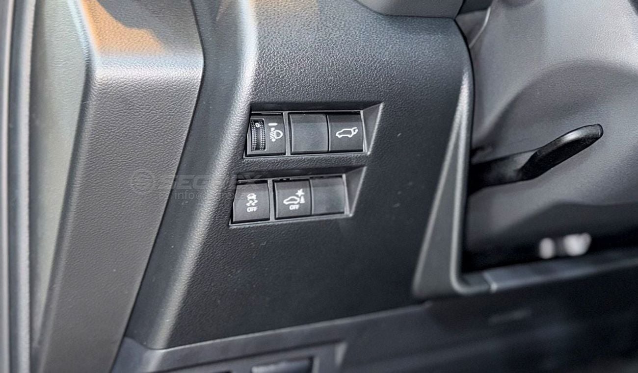 تويوتا لاند كروزر 2026 Model Toyota Land Cruiser (LC300) GXR, 4.0L Petrol 4WD 6A/T