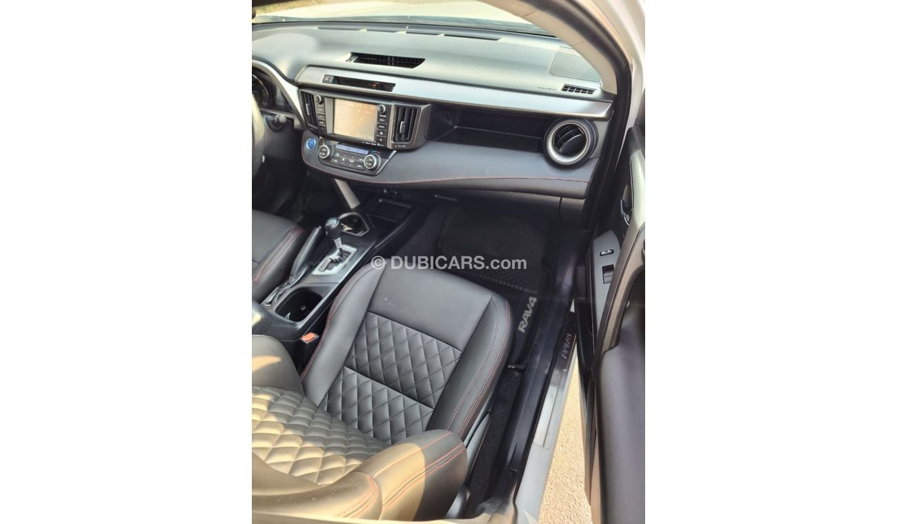 Toyota RAV4 Toyota Rav4 Hybrid 2016 model