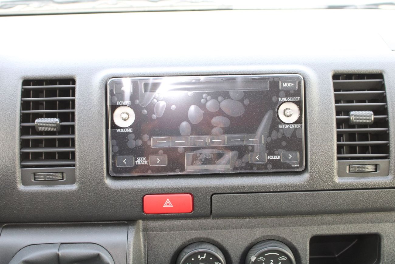 Toyota Hiace TOYOTA HIACE 2.5L DIESEL 15 SEATER HIGH ROOF STD MANUAL