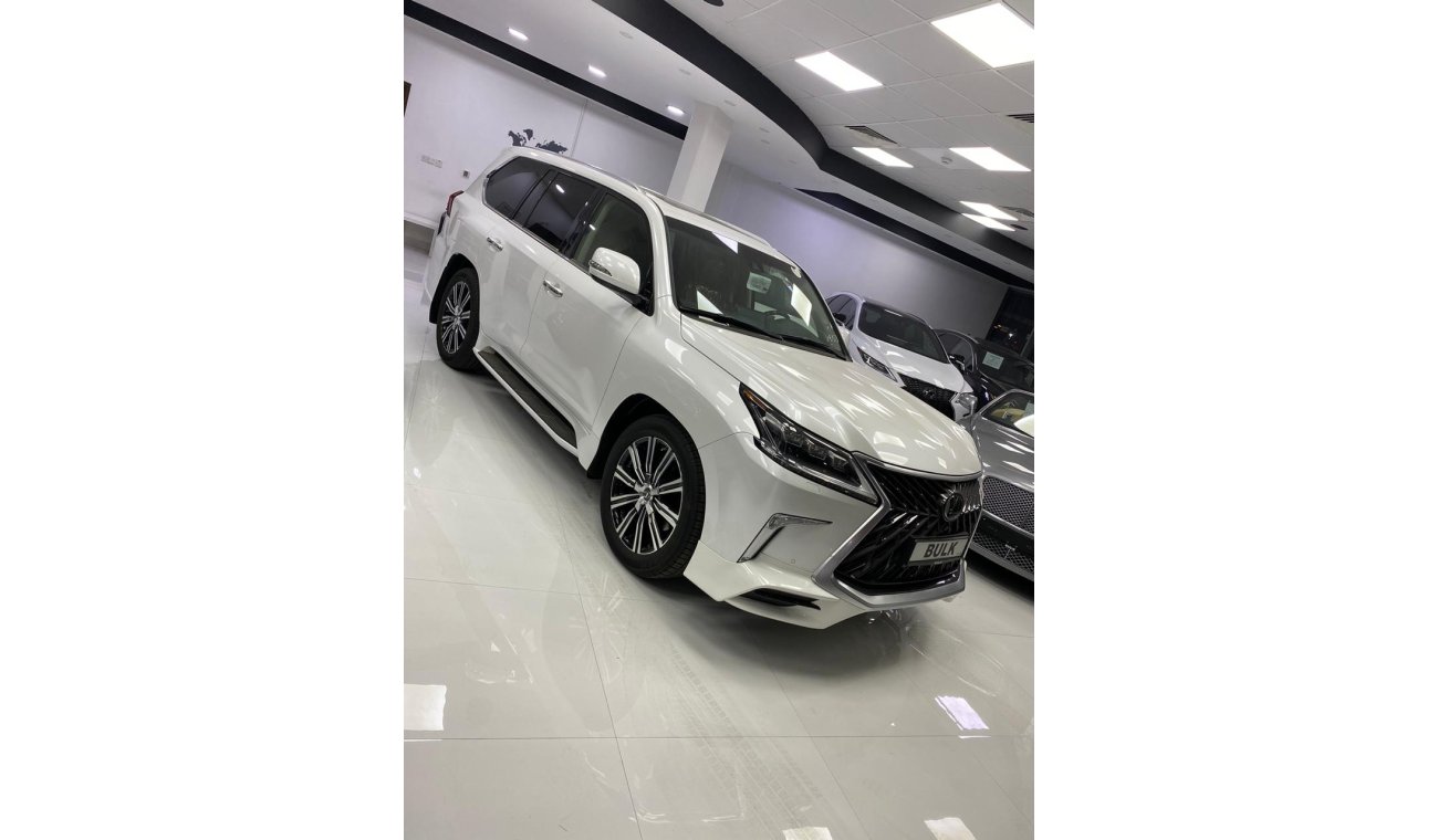 لكزس LX 570 Free Service - Free Registration - 22 km“ 2020 Model