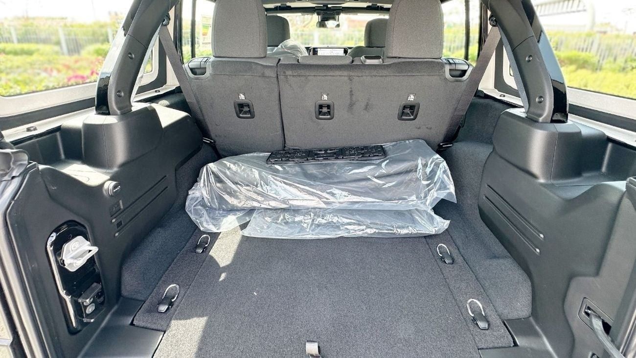 Jeep Wrangler Unlimited Sport S 2.0L A/T GCC 4x4 Official Dealer Warranty