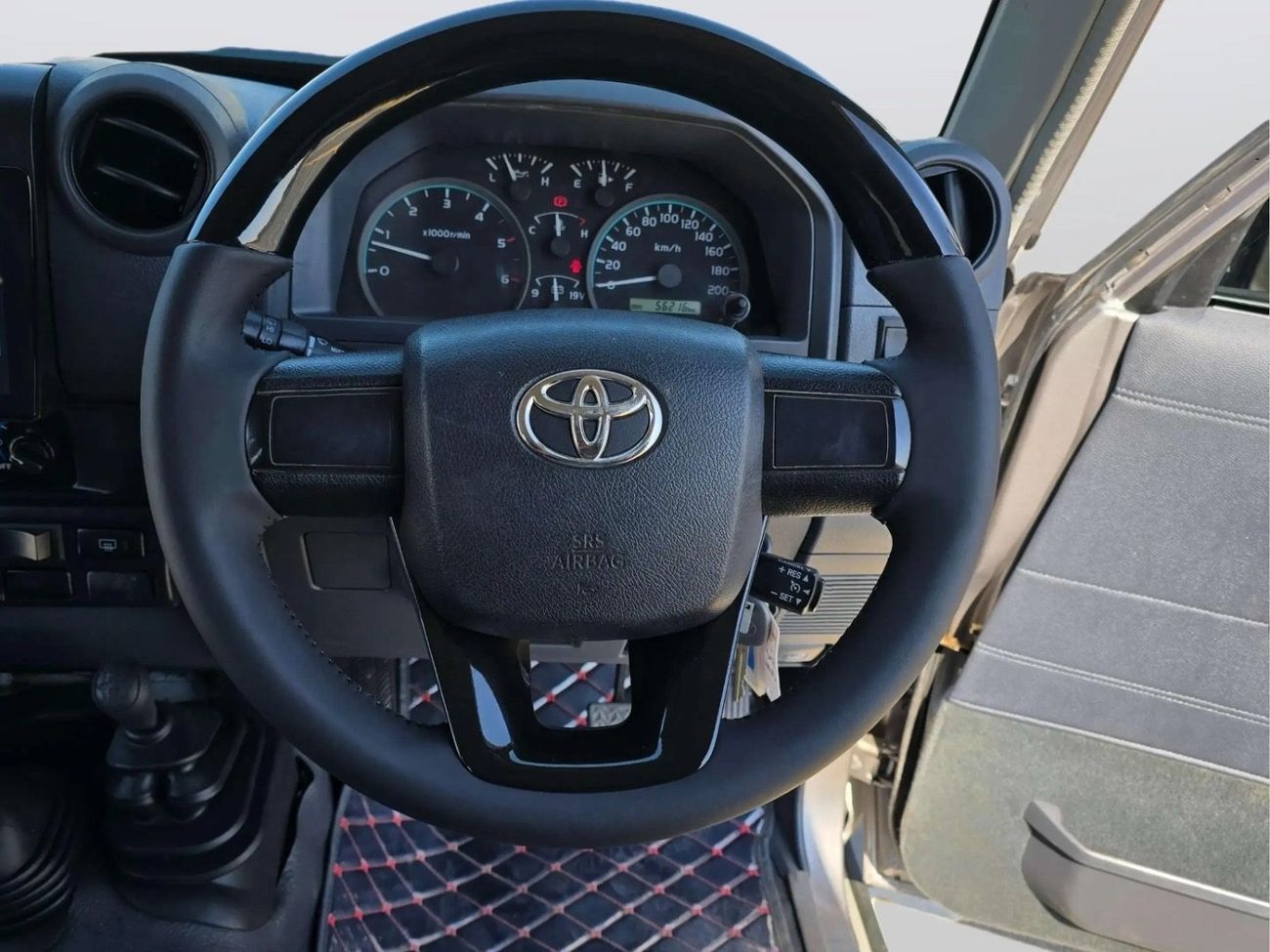 تويوتا لاند كروزر 70 Std 4.5L 4WD