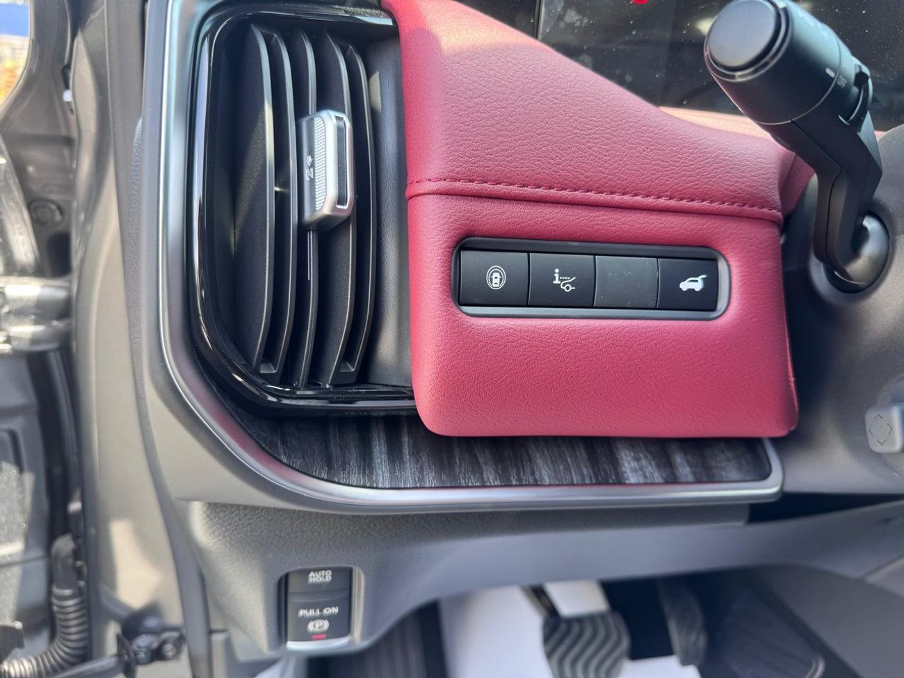 Nissan Patrol SE Platinum City 3.8L (Ext _GRAY  Inter_BURGUNDY)